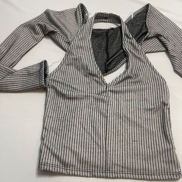 NWT Pretty Garbage Bolero Halter Top Set Grey Black 2Pc Set Size Medium New - Picture 5 of 9